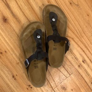 Birkenstock Gizeh Sandal - Black Oiled Leather - Size 40/ 9 Ladies